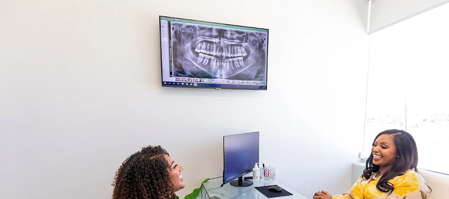 1385 Dental Studio