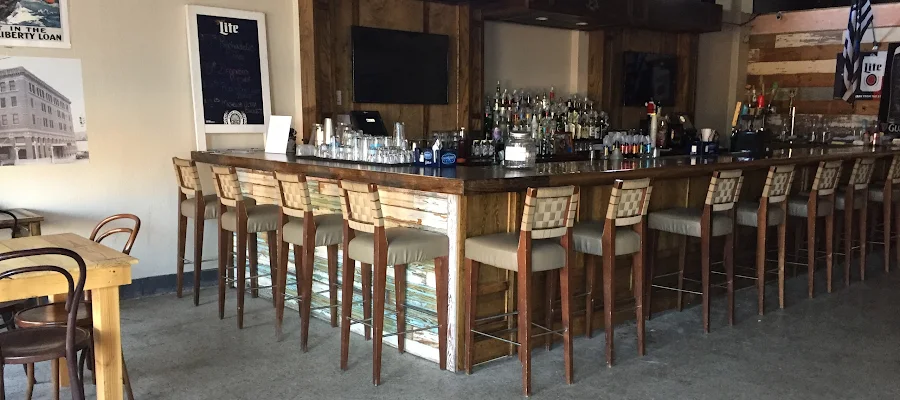 1916 Bar & Bistro at The Aumont
