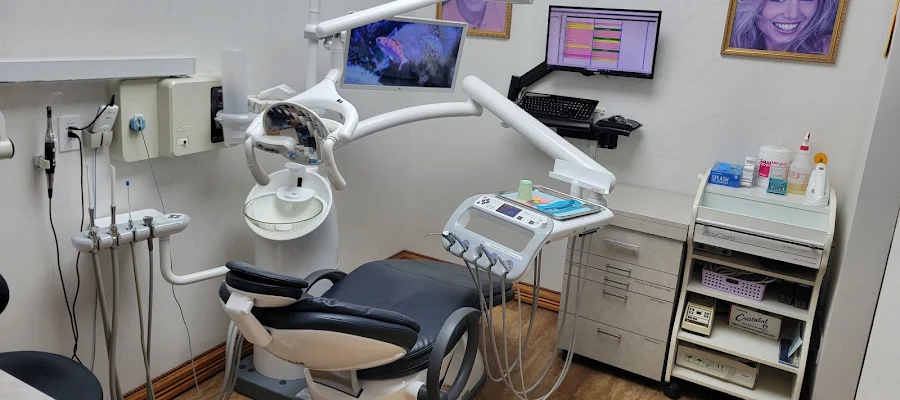 21 Century Cosmetic Dentistry