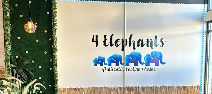 4 Elephants