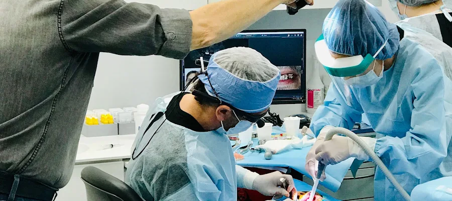 4M Dental Implant Center
