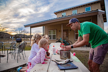 7 Bluff Cabins + RV Park