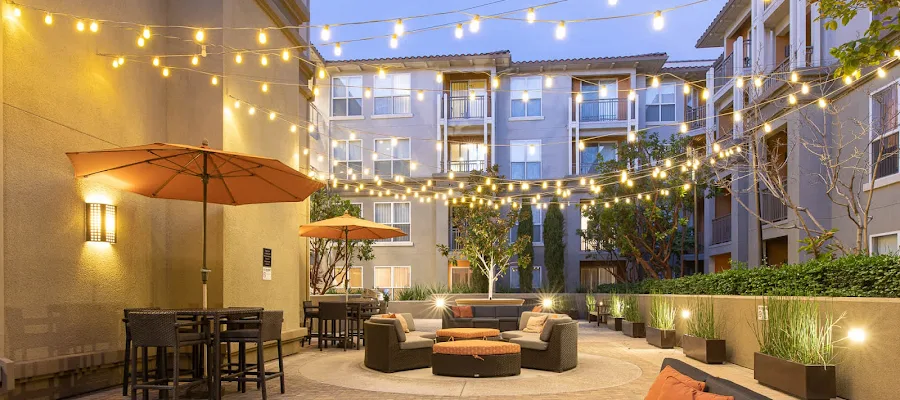 Acappella Pasadena Apartments