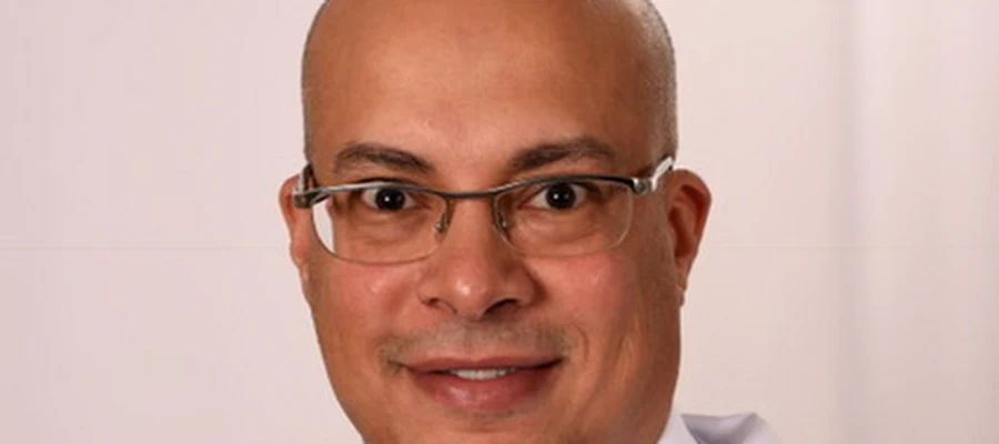 Adam Shoman, MD, FACOG, MBA ( Hackensack Center for Minimally Invasive Gynecologic Surgery)