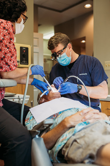 Adlong Dental