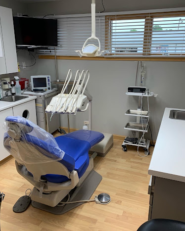 Advanced Cosmetic & Implant Dentistry