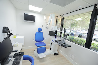 Advanced Eye Surgeons