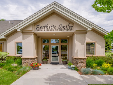 Aesthetic Smiles