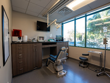 Agoura Hills Oral Surgery