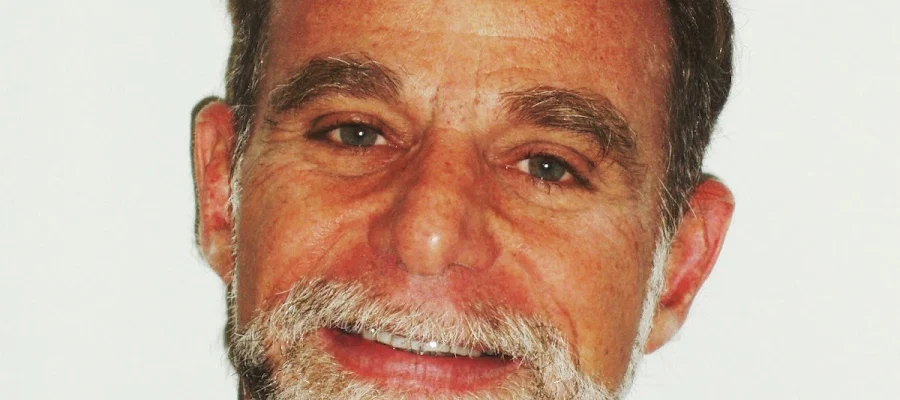 Alan Weiss, MD
