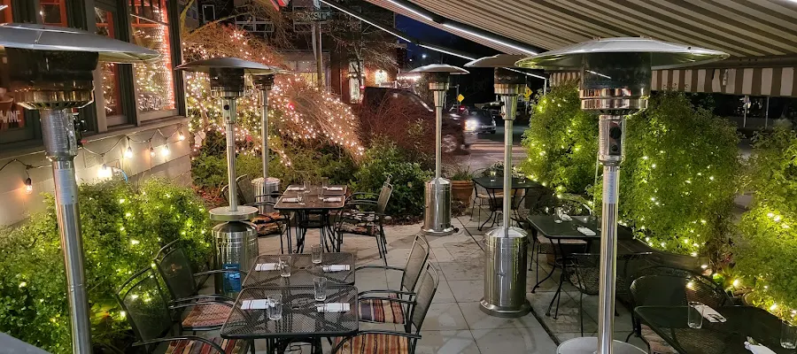 Amelia Wynn Winery Bistro