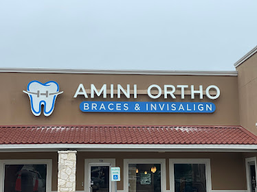 Amini Ortho, Braces and Invisalign : Dr. Nikolas Amini DDS Orthodontist