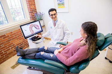 Apex Dental Associates - Ludlow