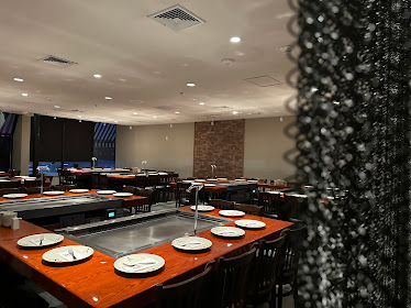 Arashiyama Japanese Sushi & Steakhouse