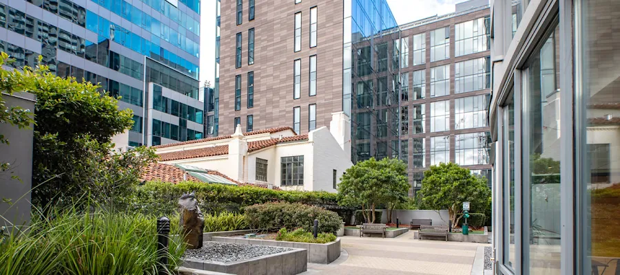 Argenta Apartments