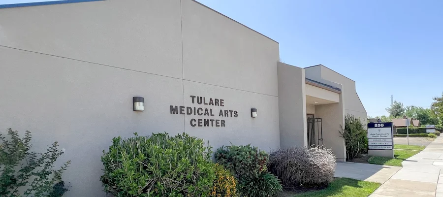 Aria Community Health Center, Internal Medicine - Tulare