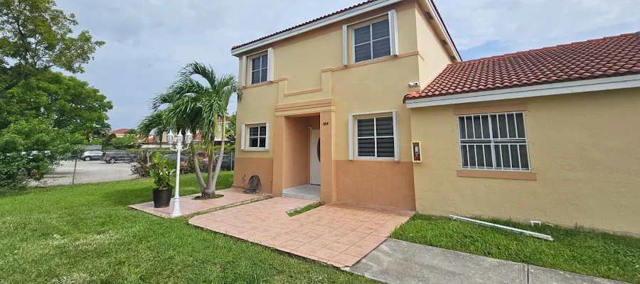 Arturo Bendek Realtor
