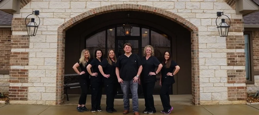 Ashdown Dental Clinic- Reese Lunsford D.D.S.