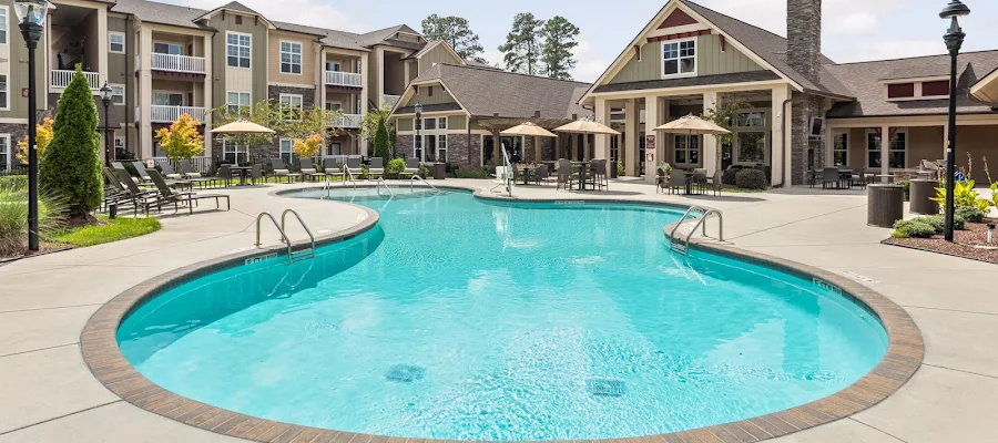 Aston Apartments
