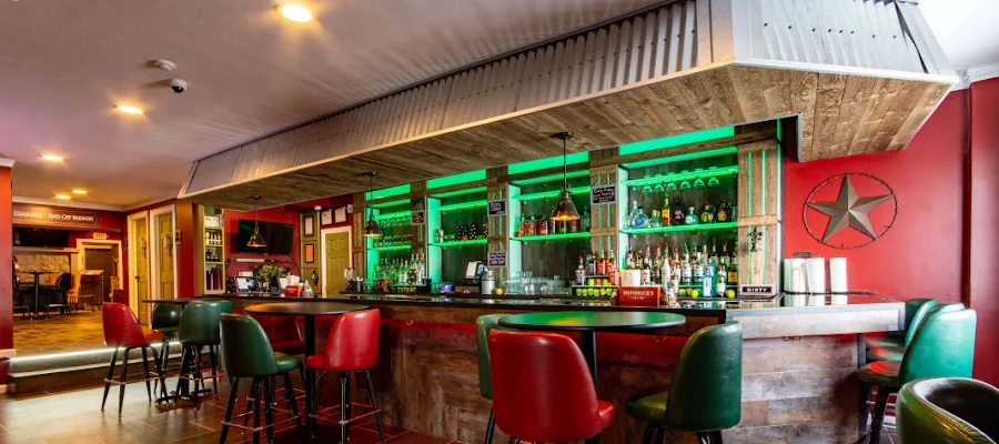 Bad Apple Saloon LLC
