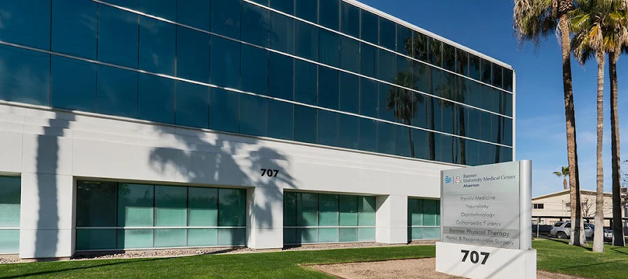 Banner - University Medicine Ophthalmology Clinic | Tucson, AZ | Alvernon Way