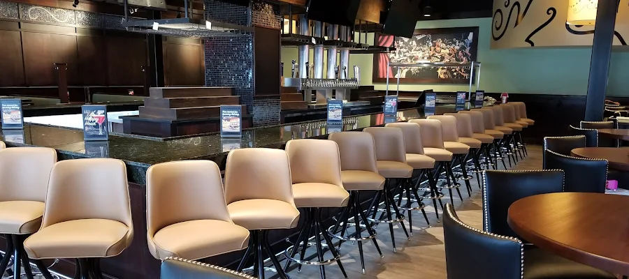 Bar Louie - Brookfield