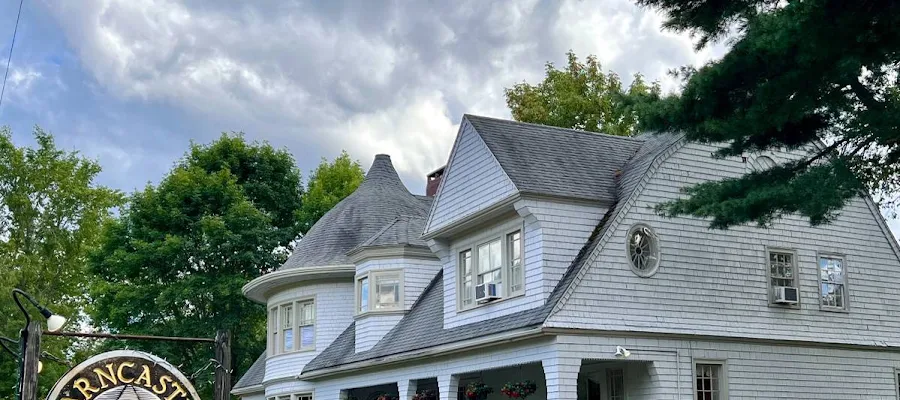 Barncastle Hotel + Restaurant
