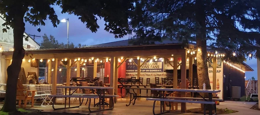 Bay Shore Bar and Grill