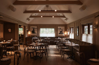 Bedford Post Tavern