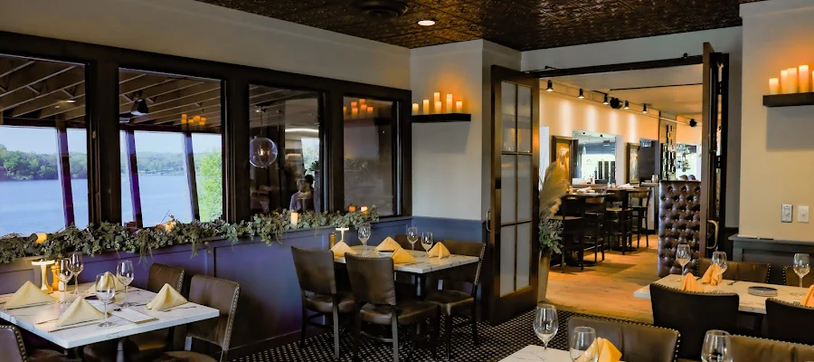 Birch's on the Lake Brewhouse & Supperclub