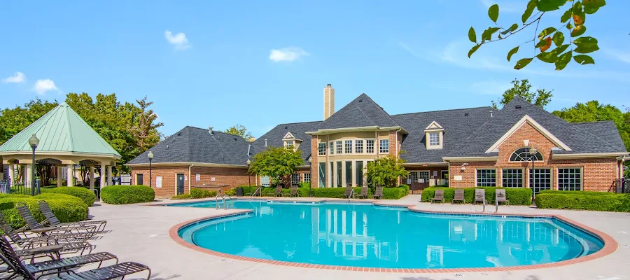 Bridford Lake Apartments