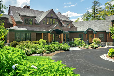 Brie Stephens - Lake Life Realty - Compass Real Estate