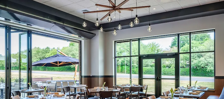 Burtons Grill & Bar