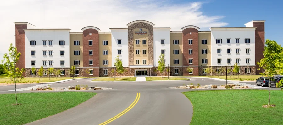 Candlewood Suites Building 9090