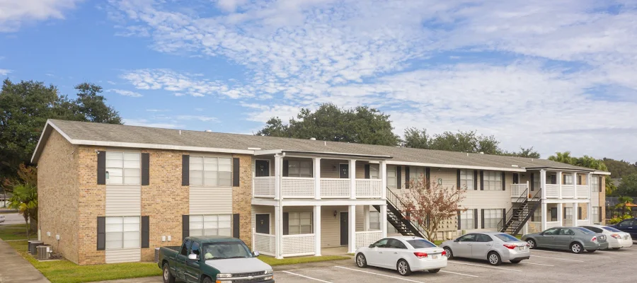 Canterbury Square Apartments