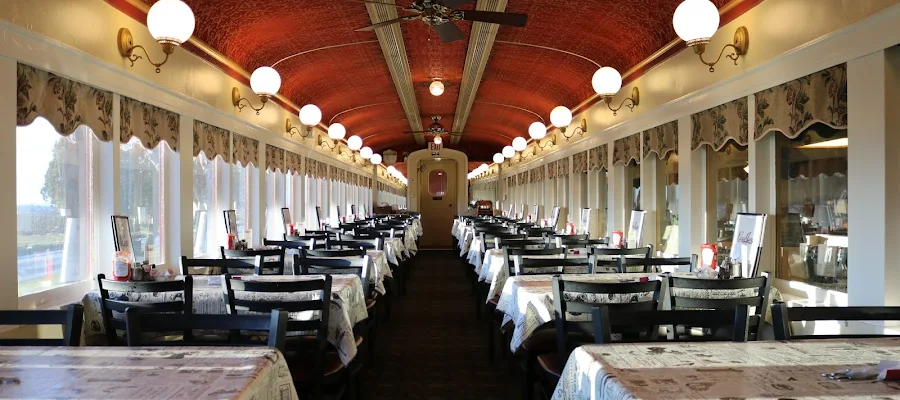 Casey Jones' Restaurant at Paradise Station