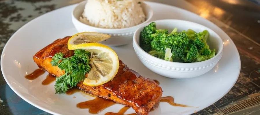 Charlie D's Chicken and Seafood East