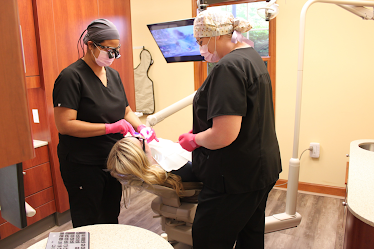 Chestine G. Toth, DMD, MS: Baker Square Periodontics and Implant Dentistry