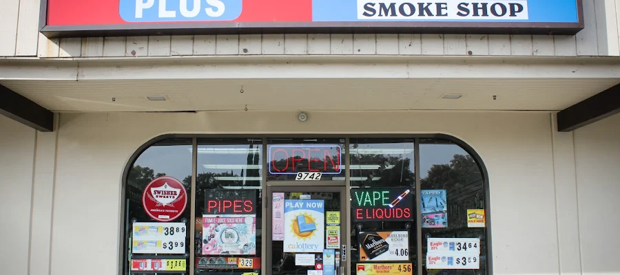 Cigarettes Plus Vapes