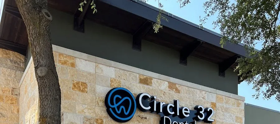 Circle 32 Dental