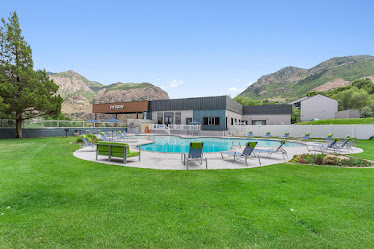 Cliffs at Canyon Ridge