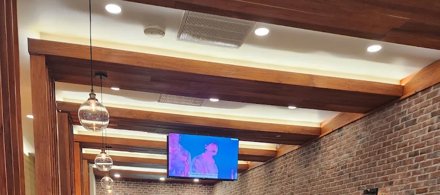 CM Chicken Hawthorn Mall(씨엠치킨)