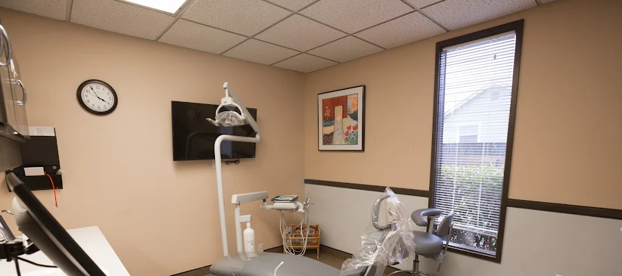 College Hill Dental