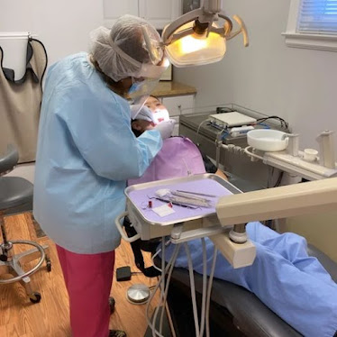 Collins Road Family Dental || Dentist in Bristol CT