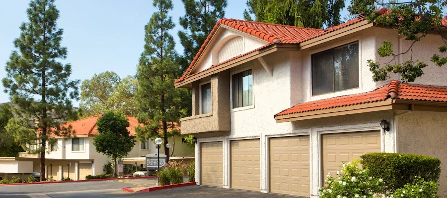 Country Oaks Apartments