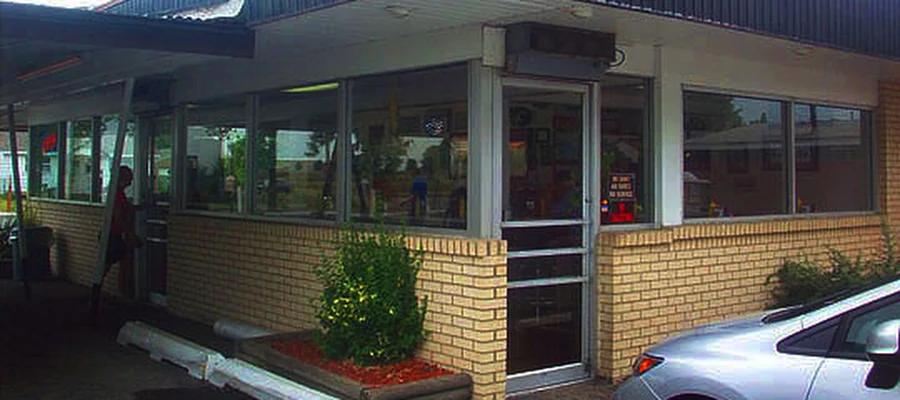 Cranwill's Rootbeer Stand/ Drive In