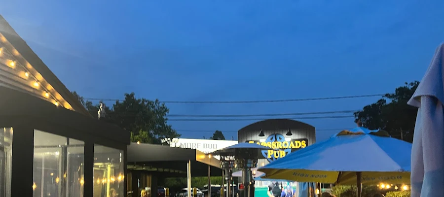 Crossroads Pub