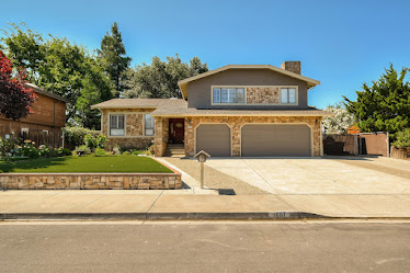 David & Tracy Debus, Vintage Real Estate & Vintage Real Estate Property Management