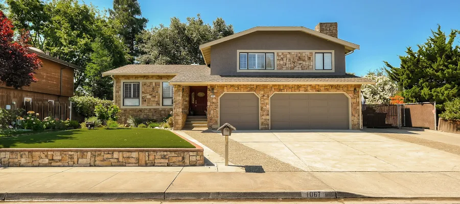 David & Tracy Debus, Vintage Real Estate & Vintage Real Estate Property Management