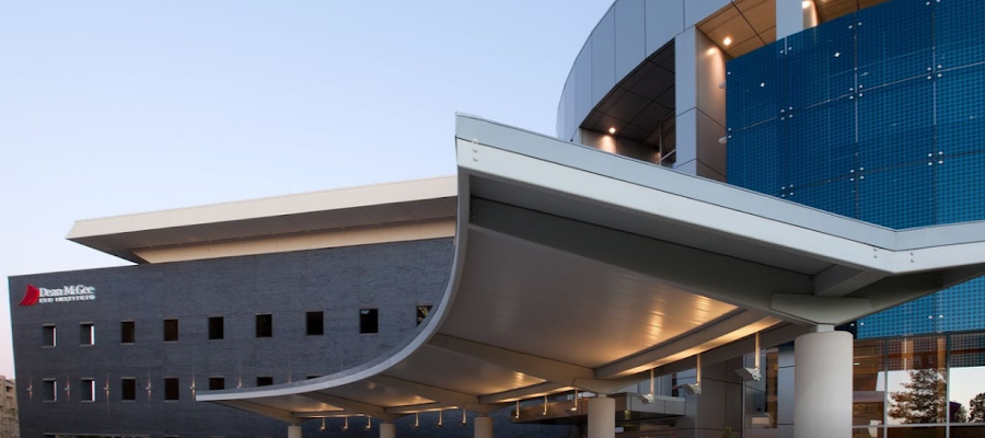 Dean McGee Eye Institute - Oklahoma Health Center